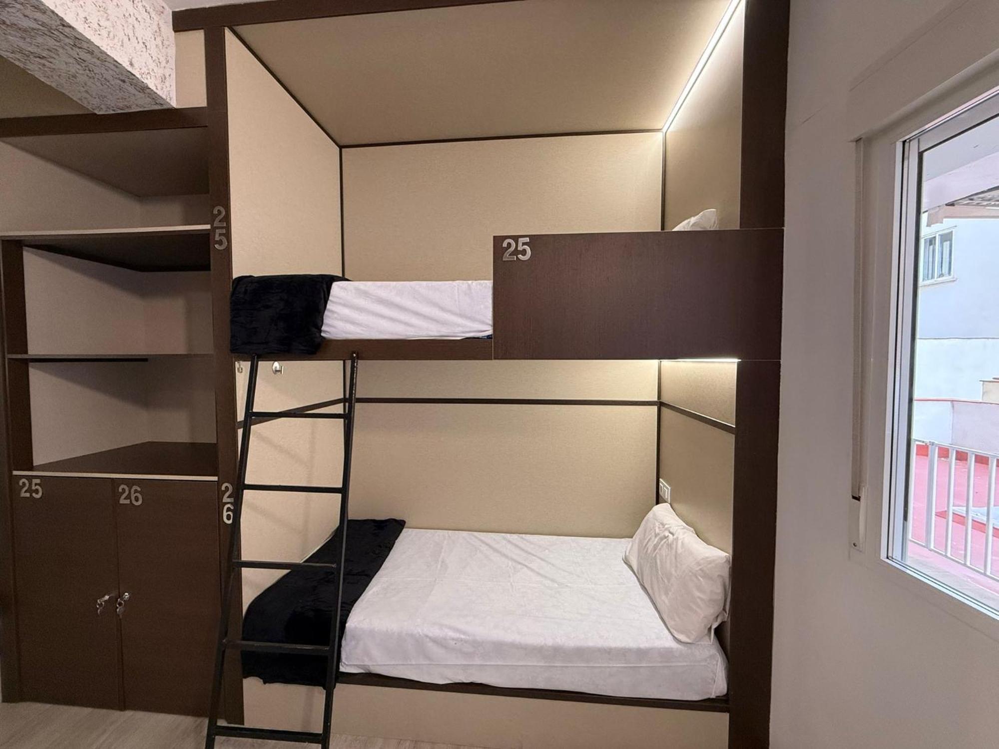 Hostel Tkh-Rooms Mate 마드리드 외부 사진